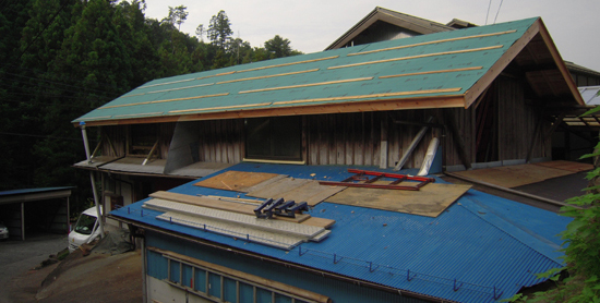屋根の補修01/屋根全体の修繕/防水シート
